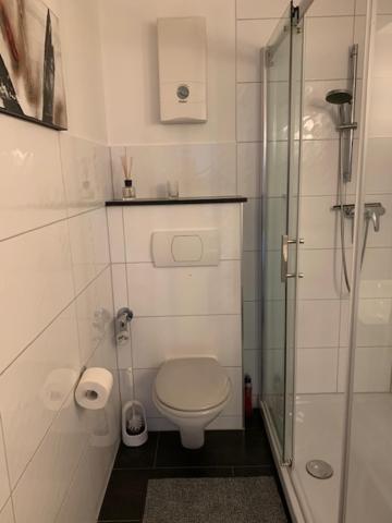 Zentrales Dachgeschossapartment In Leichligen Leichlingen Buitenkant foto